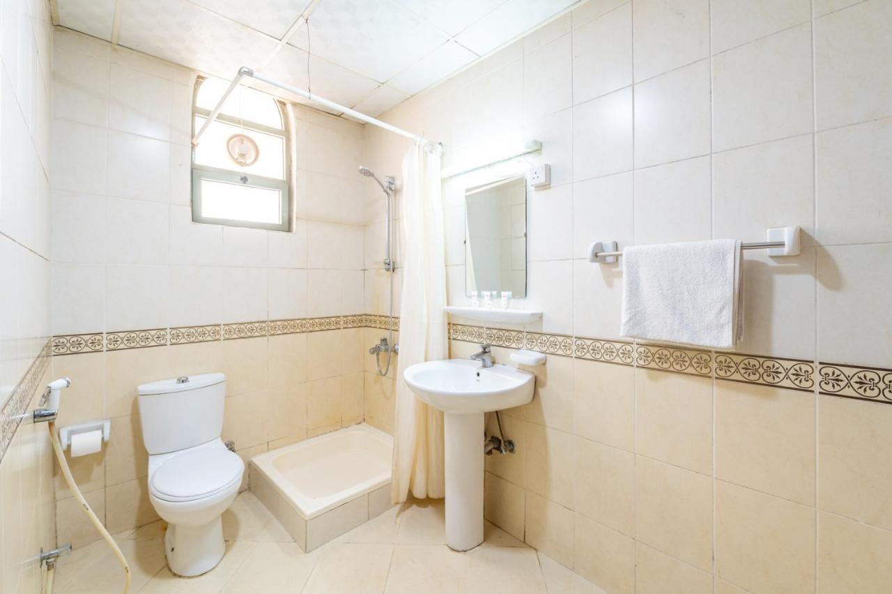 Al Reem Hotel Apartments Шарджа Экстерьер фото